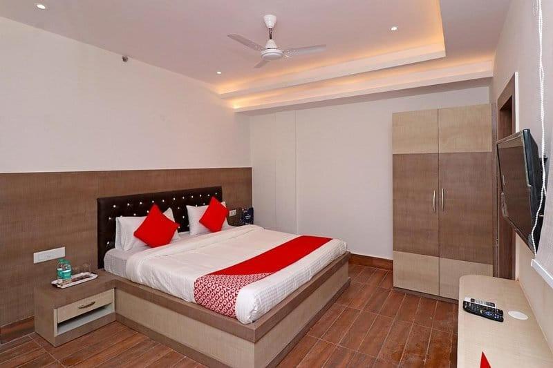 Narendra Guest House Kakarmatha ภายนอก รูปภาพ